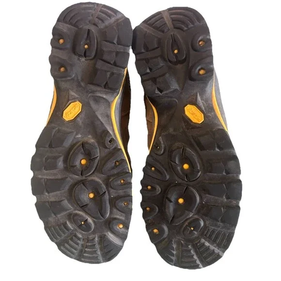 VASQUE Breeze GoreTex Mens 13M Hiking BootsBrown Leather Nubuck Vibram 7462